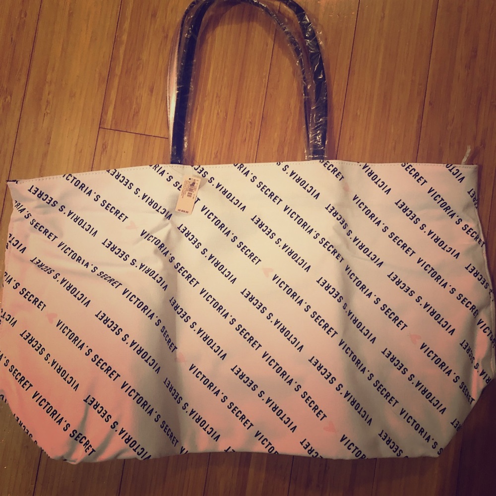 Victoria’s Secret zip Tote